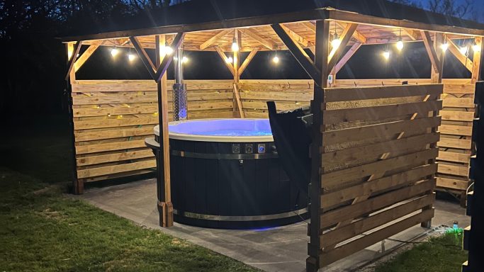 Hot Tub Pagoda Hot Tub Pagoda